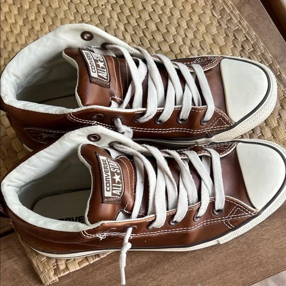 Converse Shoes Leather Converse Street Slipon Mid Leather